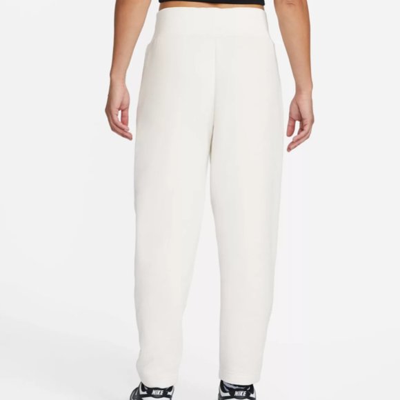 Nike Phoenix Fleece High-Waisted Curve Sweatpants - Picture 2 of 2